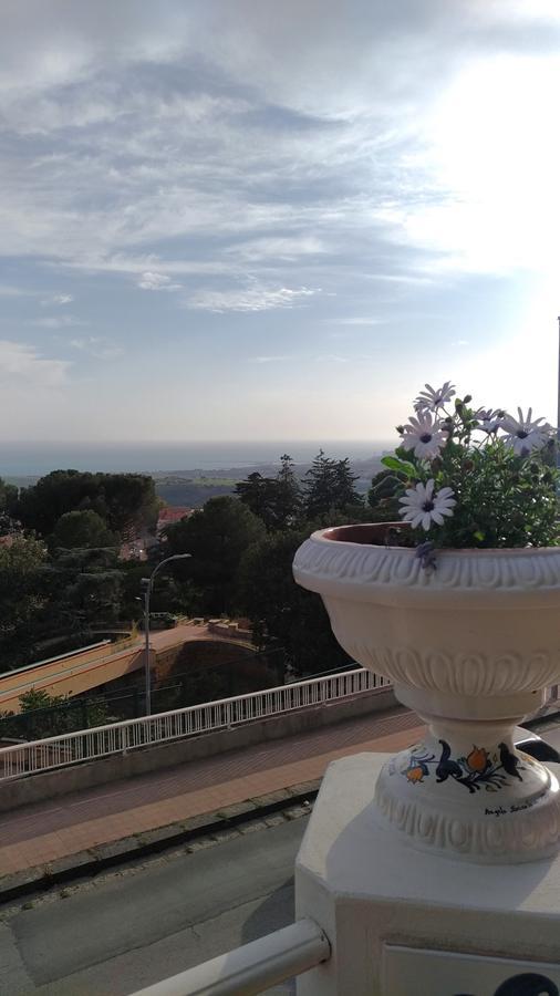 Bed And Breakfast La Mansarda Agrigento Eksteriør bilde